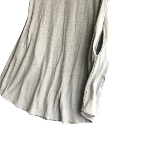Zenana Premium Grey Stretch V-neck Pocket Tunic - Picture 3 of 9